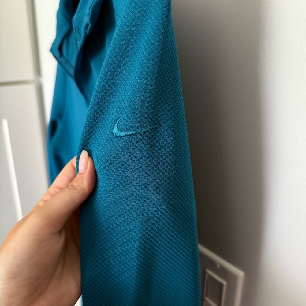Nike Women's Teal Long Sleeve Sweatshirt - Picture 2 of 4
